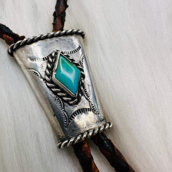 Vintage Native American Western Bolo Tie Sterling Silver and Turquoise - Picture 1 of 6